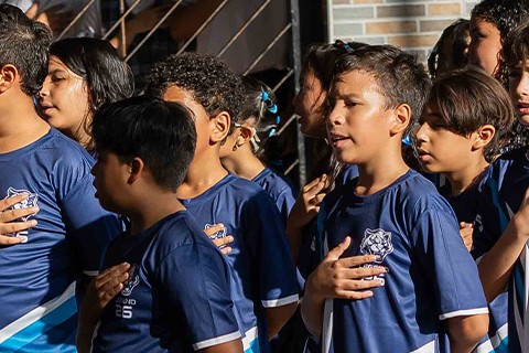 Estudiantes del Nazareth en formación cívica